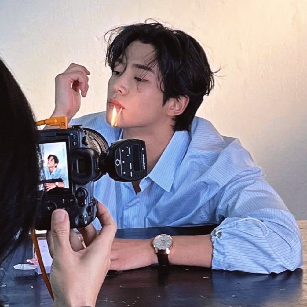 로운의 최신 사진