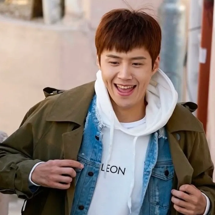 Cuplikan di balik layar dari Kim Seonho
