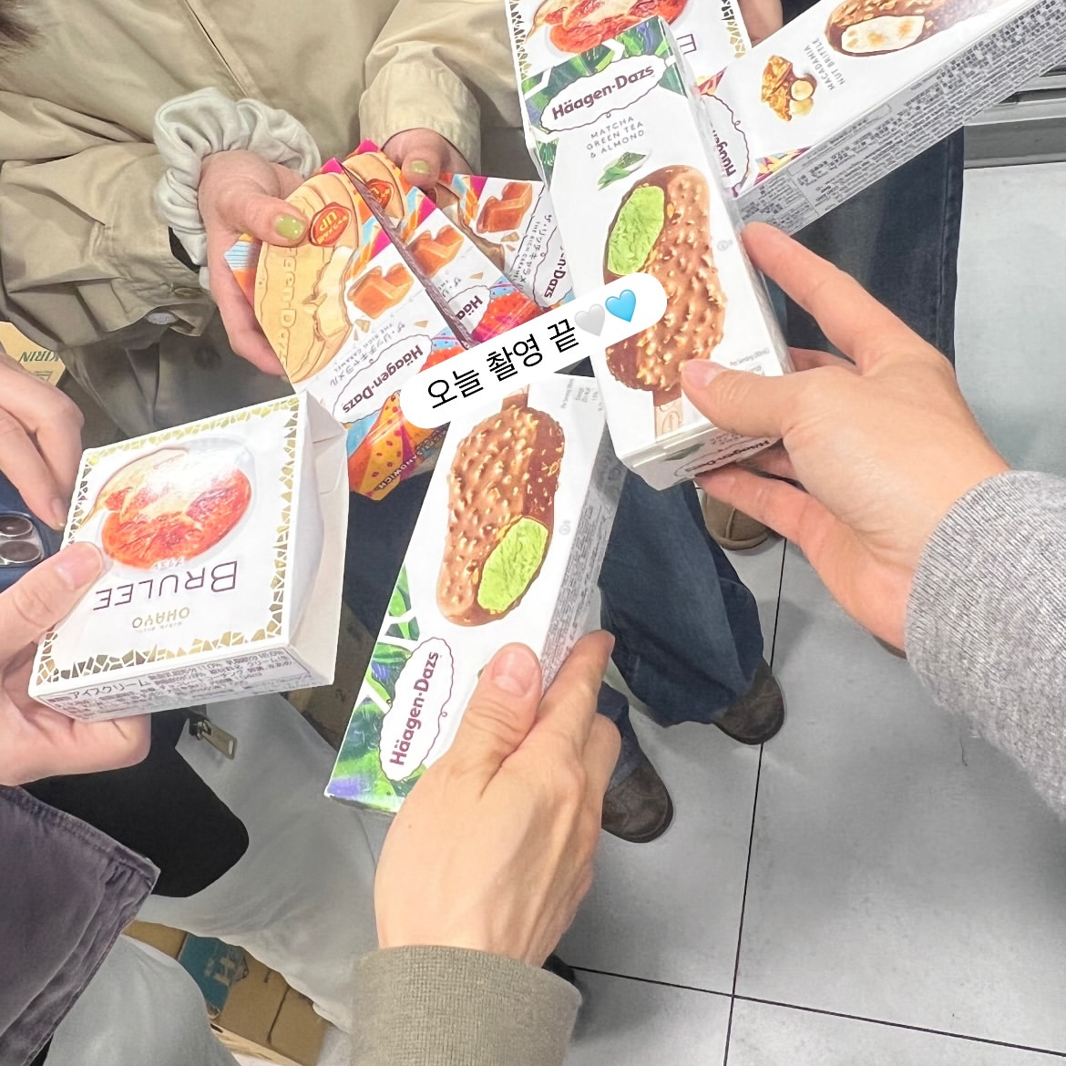 A moment captured by a fan of Lee Joongi