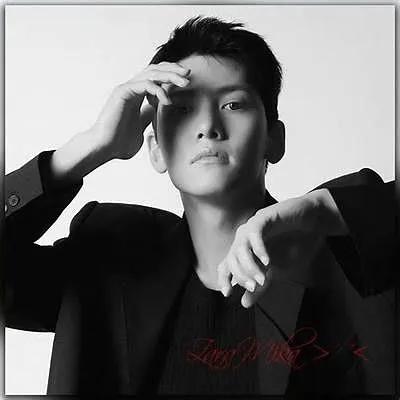 粉絲拍下的池昌旭瞬間