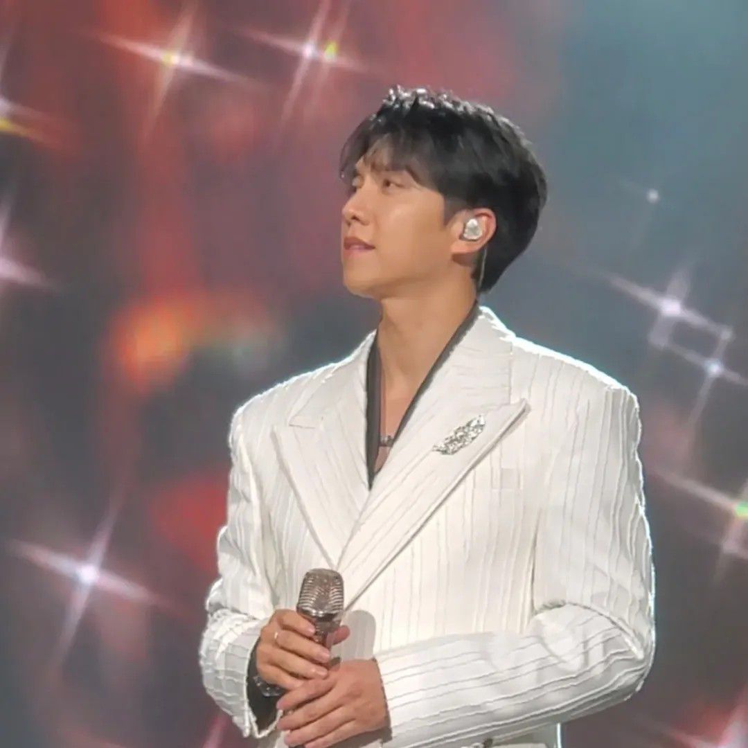 イ・スンギの最近の活動ショット