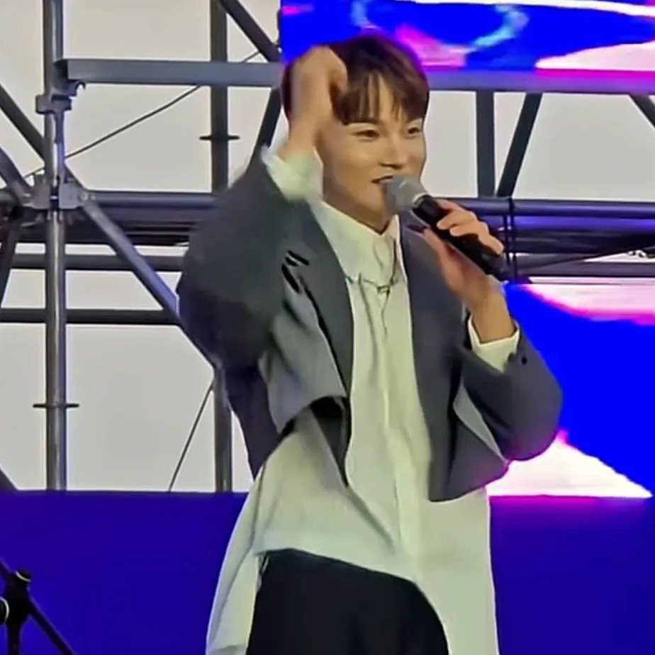 Cuplikan di balik layar dari Park Seojin