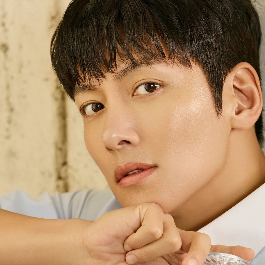 池昌旭的最新照片