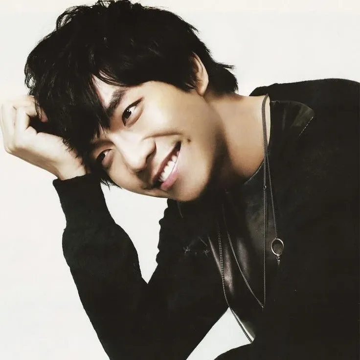 Recent activity shot of Lee Seunggi