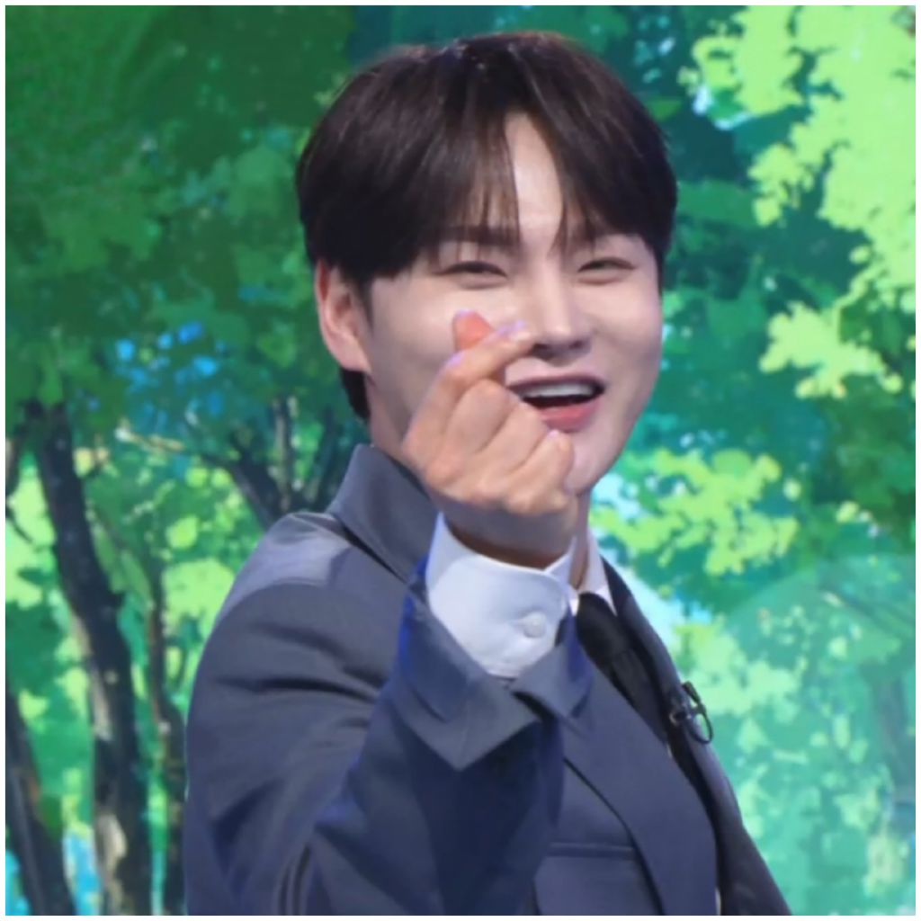 朴瑞鎮的最新照片