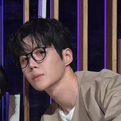 Behind-the-scenes cut of Kim Seonho