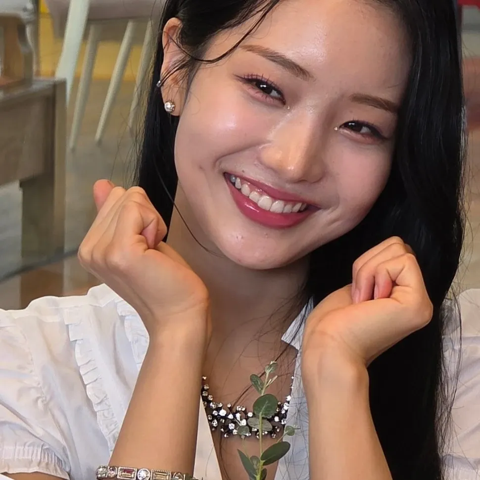 Recent activity shot of Kim Soyeon (2004)