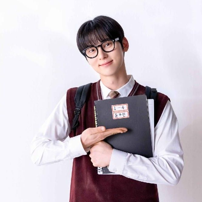 Latest photo of Hwang Minhyun