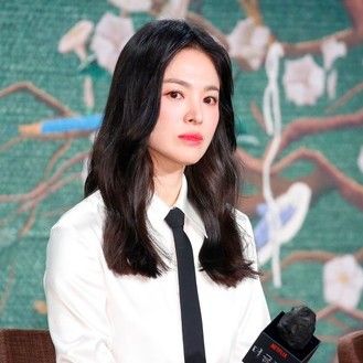 Recent activity shot of Song Hyekyo