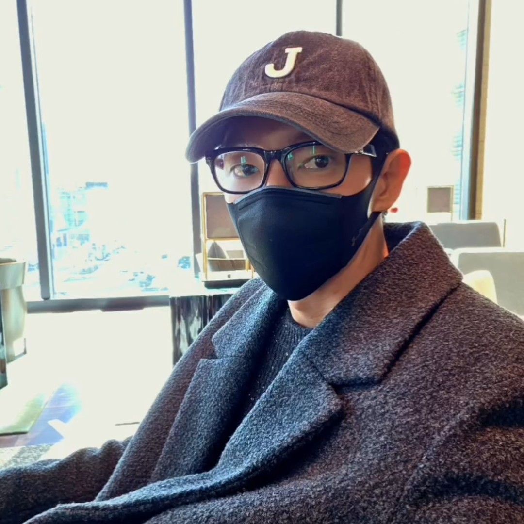 Recent activity shot of Lee Joongi