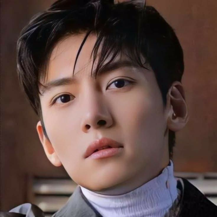 粉丝拍下的池昌旭瞬间