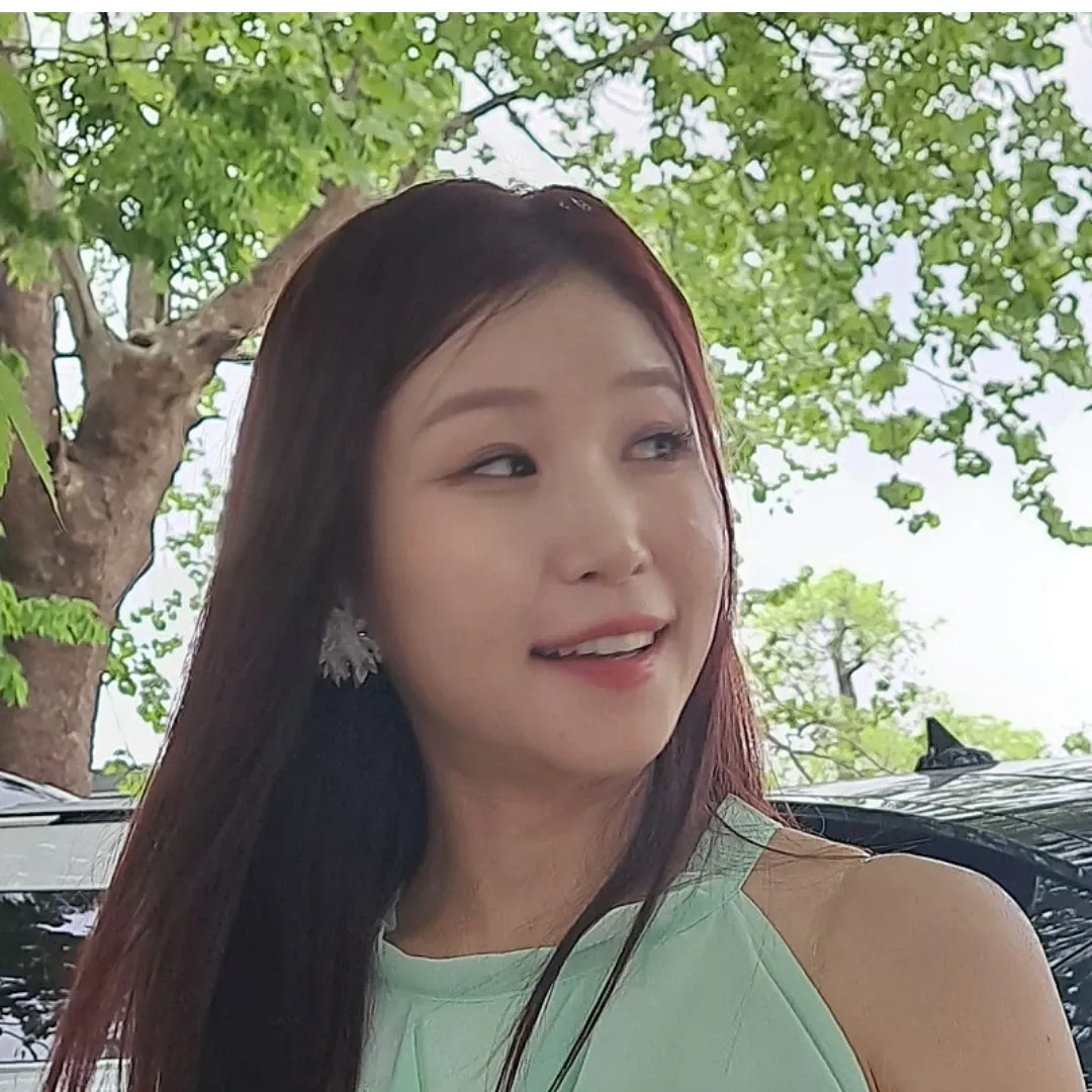 Latest photo of Lee Sona