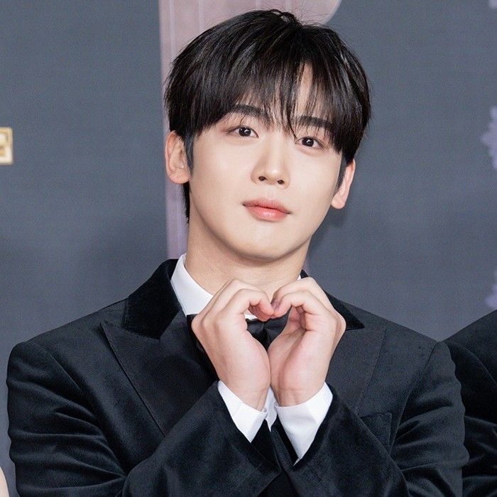 Cuplikan di balik layar dari Kim Yohan