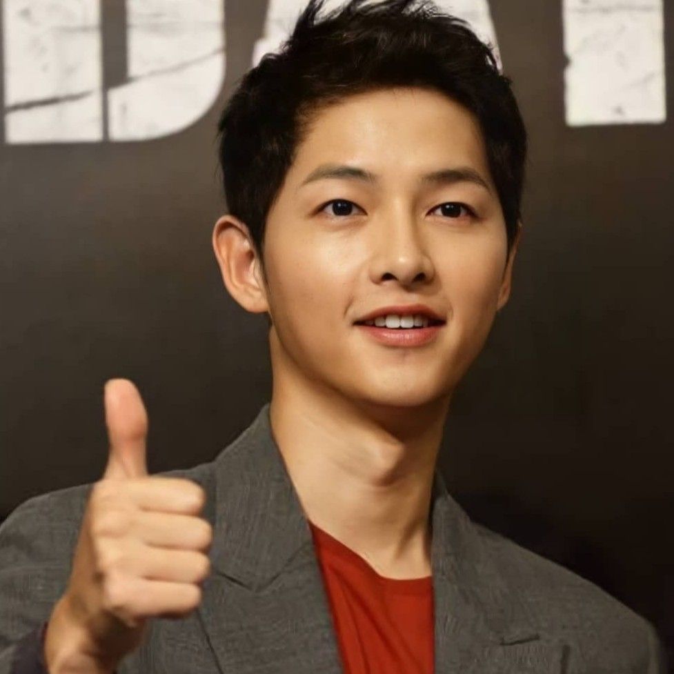 Recent activity shot of Song Joongki