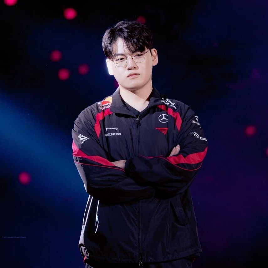 Latest photo of Gumayusi