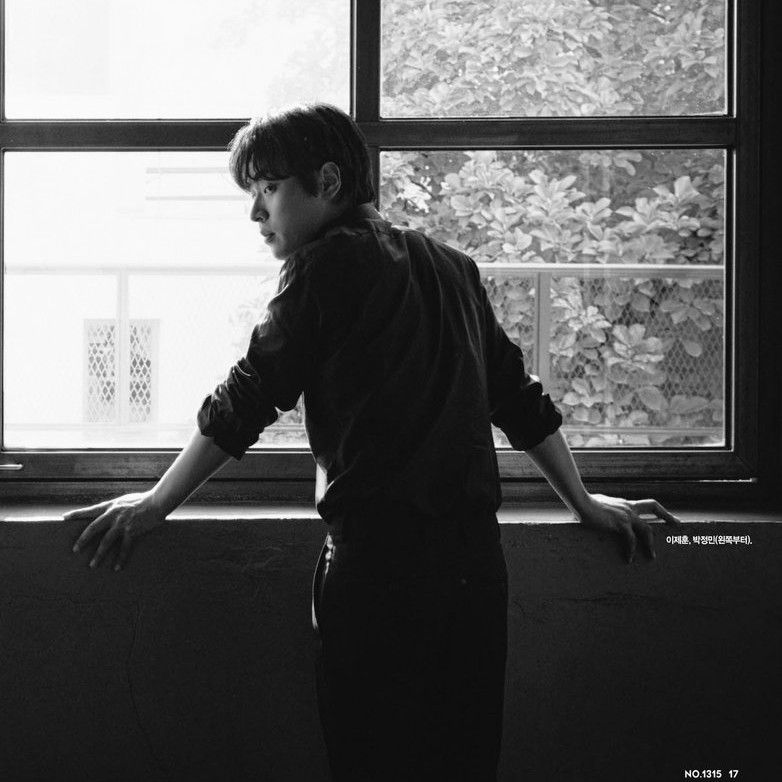 Behind-the-scenes cut of Park Jeongmin