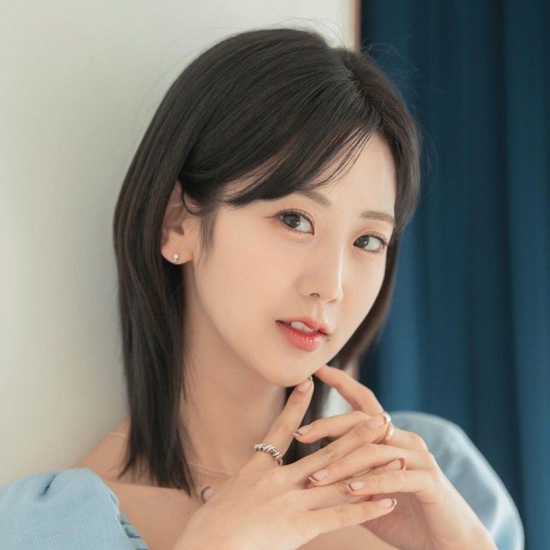 Foto kegiatan terbaru dari Kang Hyeyeon