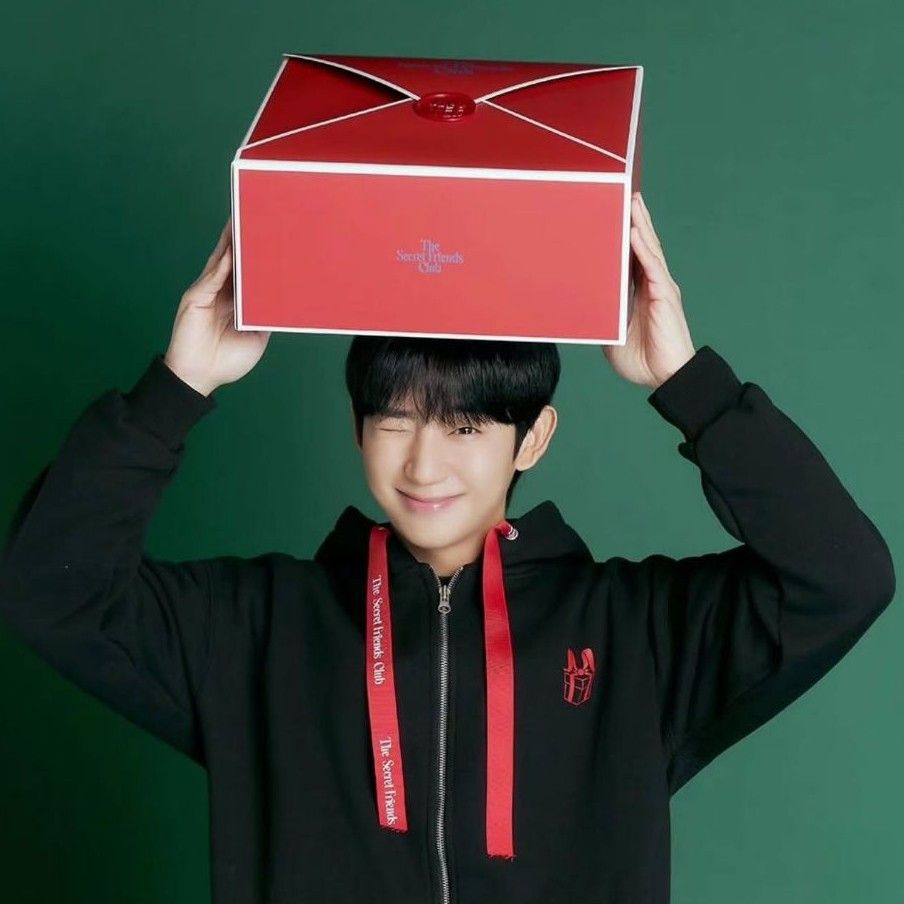 粉丝拍下的丁海寅瞬间