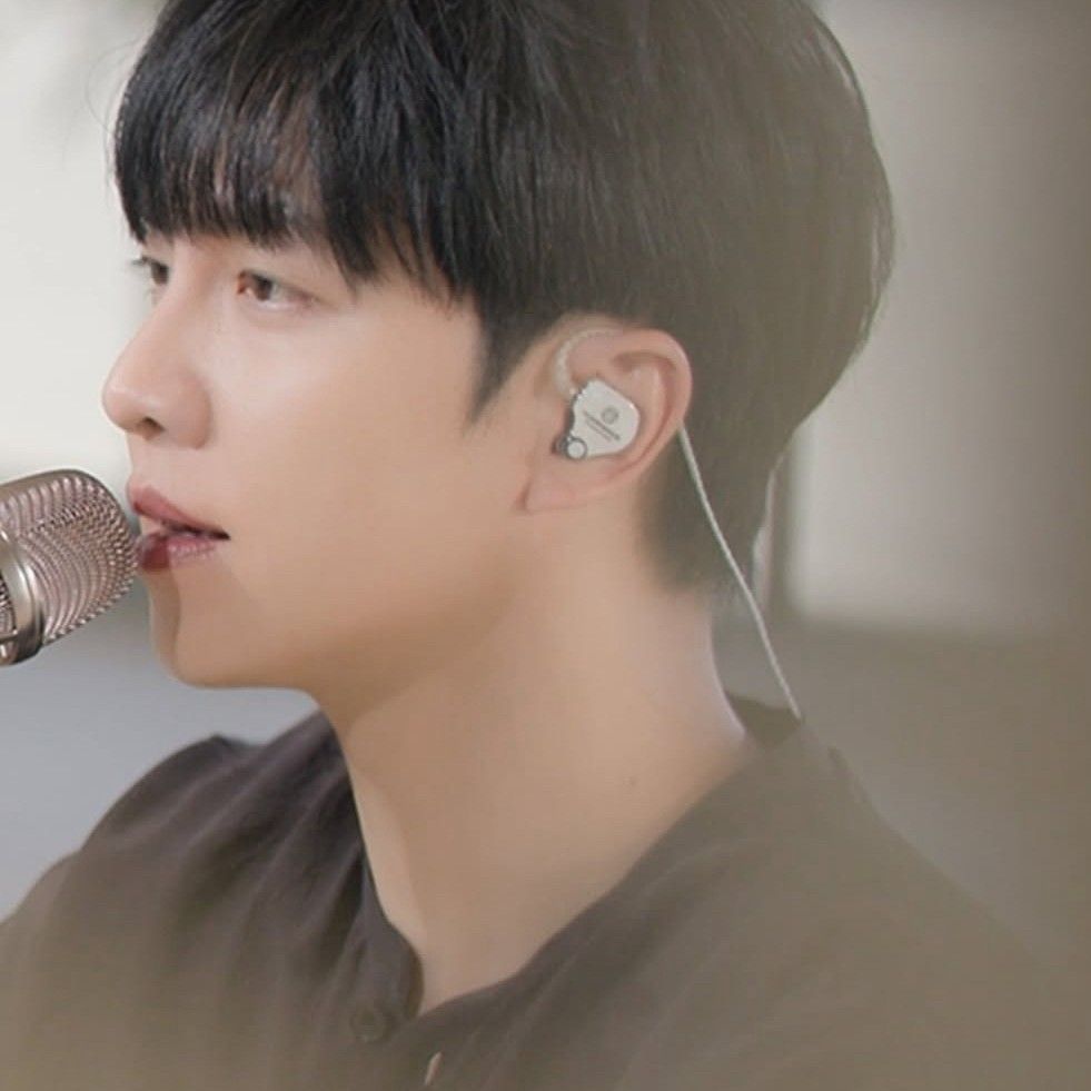 ファンが撮影したイ・スンギの瞬間