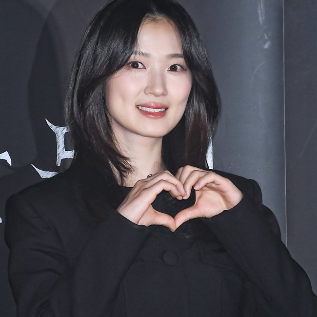 A moment captured by a fan of Kim Hyeyoon