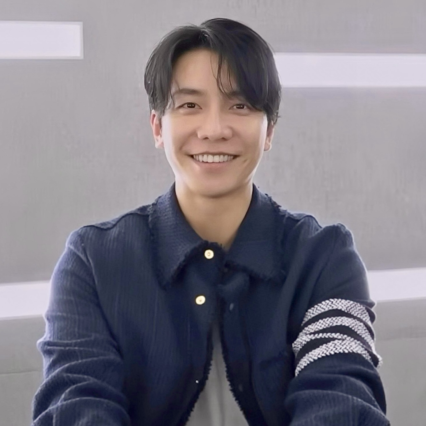 Cuplikan di balik layar dari Lee Seunggi