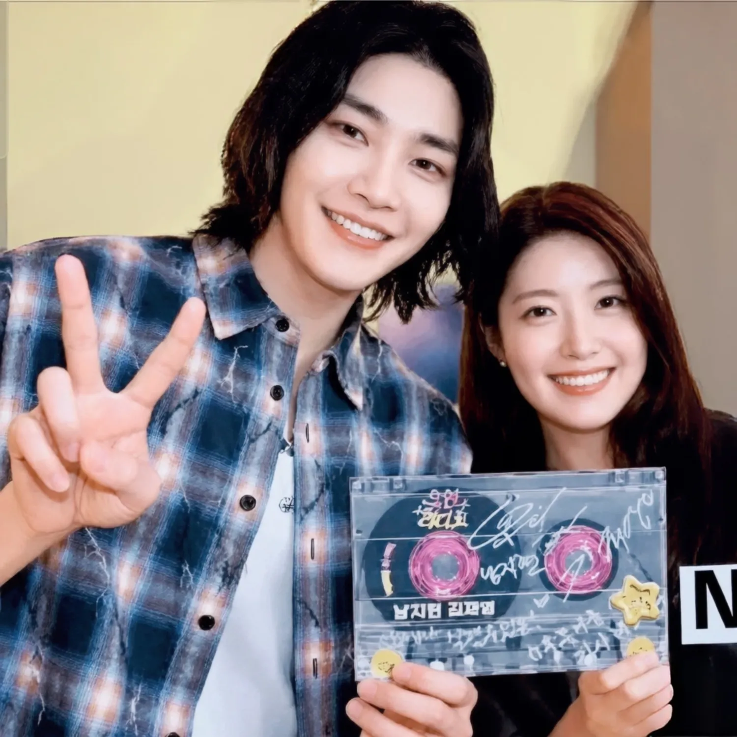 Behind-the-scenes cut of Kim Jaeyoung