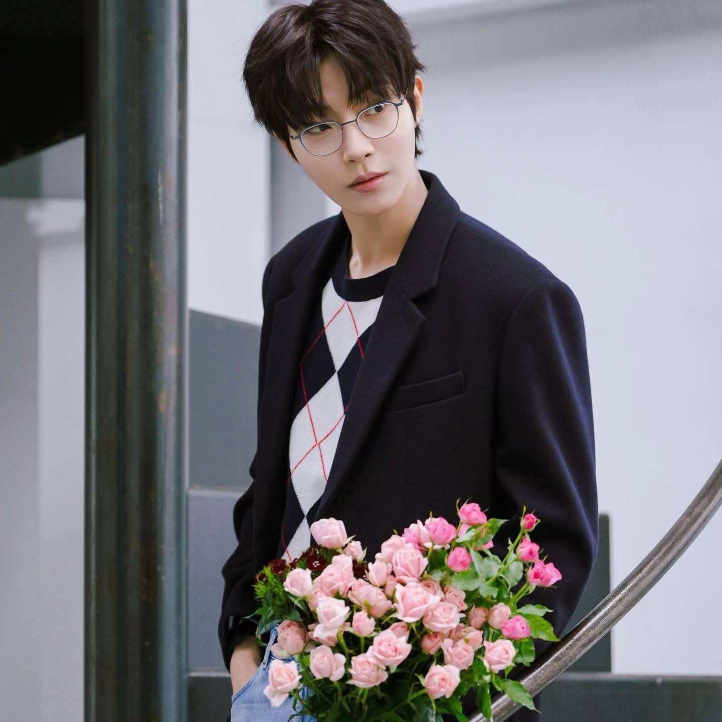 황인엽의 비하인드 컷