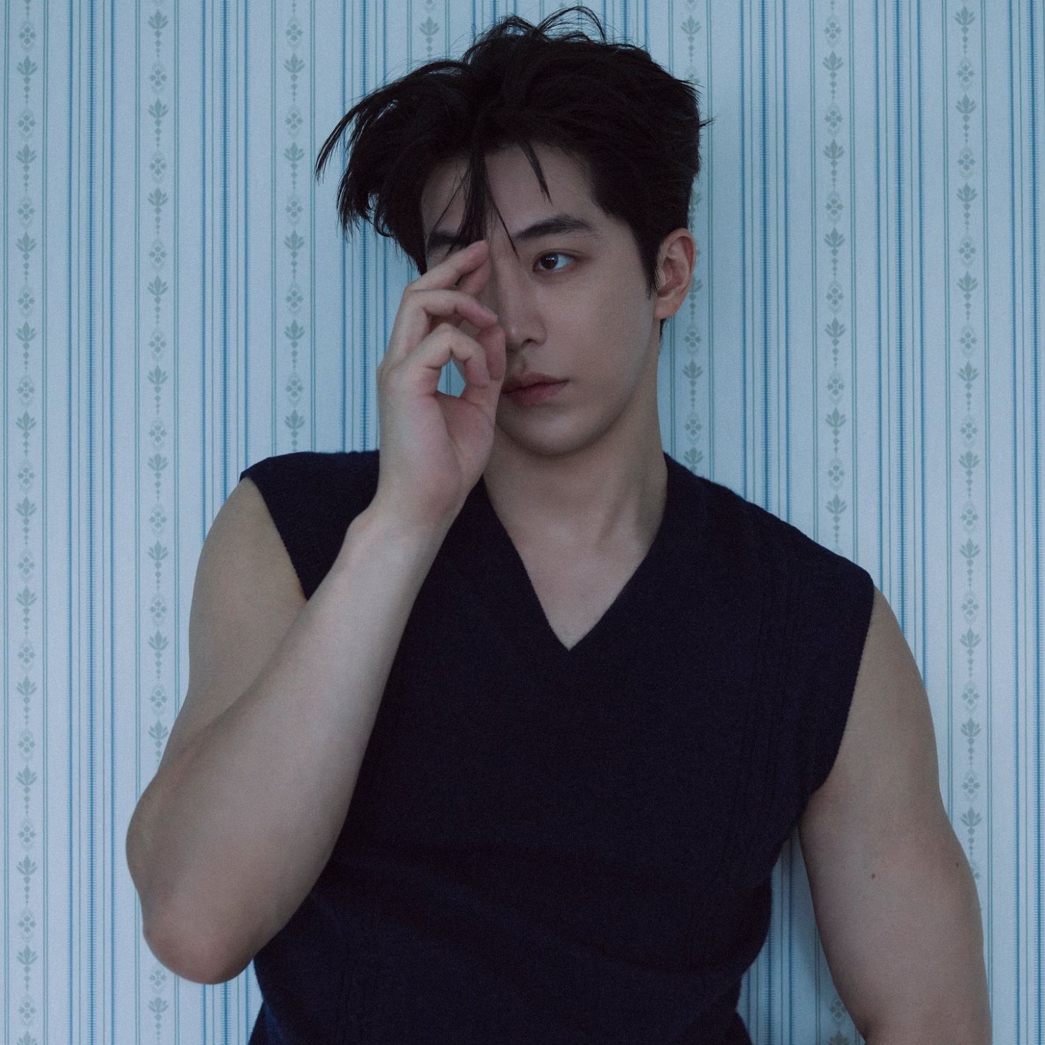 Behind-the-scenes cut of Nam Joohyuk