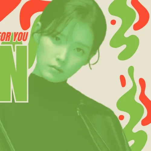 Behind-the-scenes cut of IU