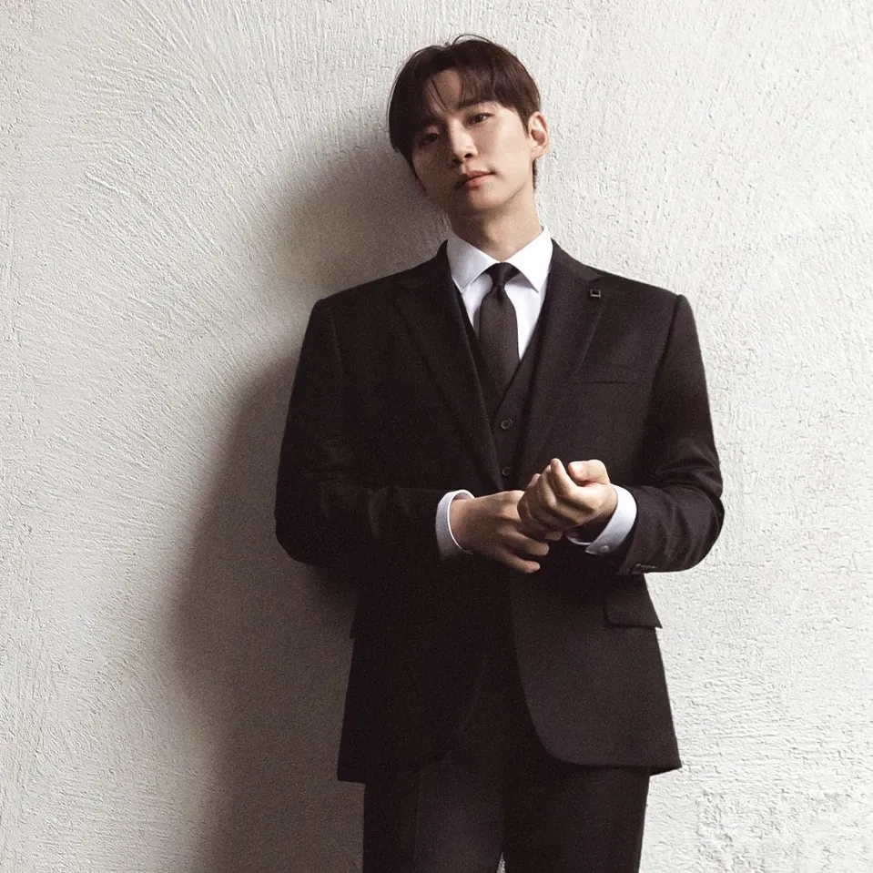 Foto kegiatan terbaru dari Lee Junho