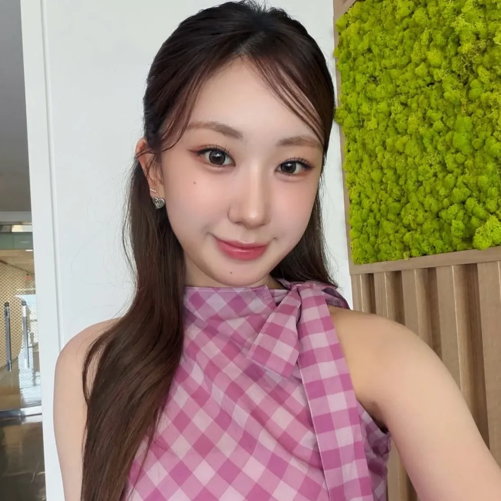 Momen yang diabadikan oleh penggemar Jeon Yujin