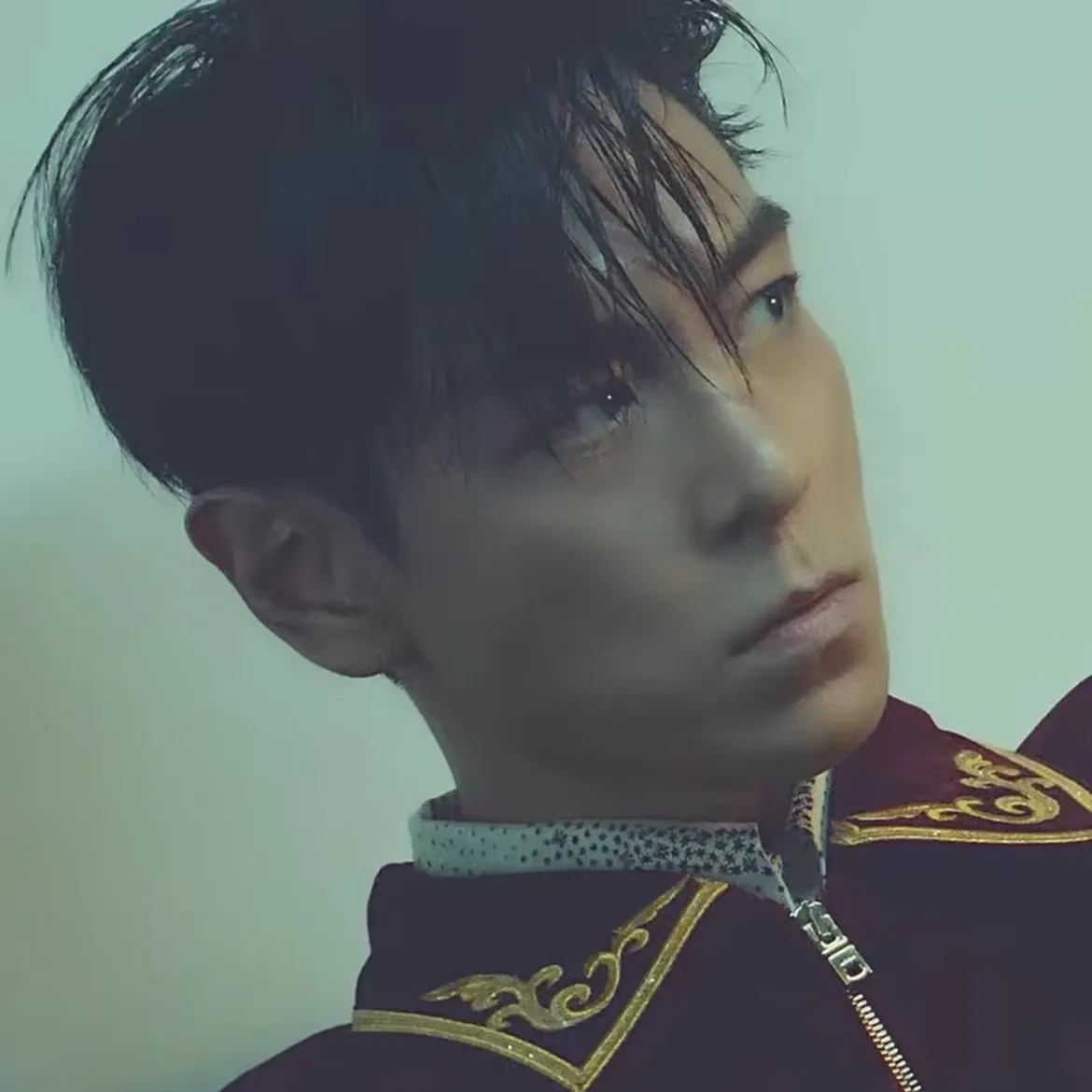A moment captured by a fan of T.O.P