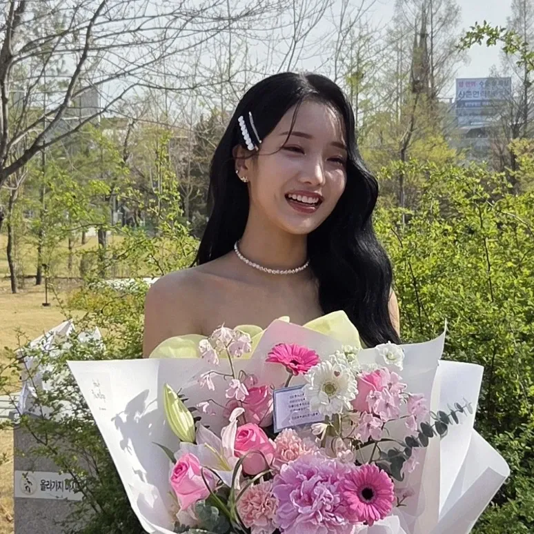 Behind-the-scenes cut of Kim Soyeon (2004)