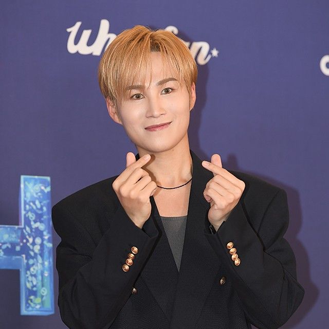 粉丝拍下的金熙栽瞬间