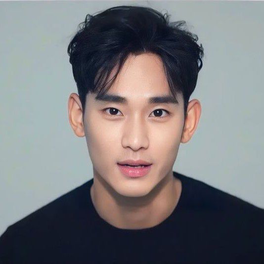Recent activity shot of Kim Soohyun