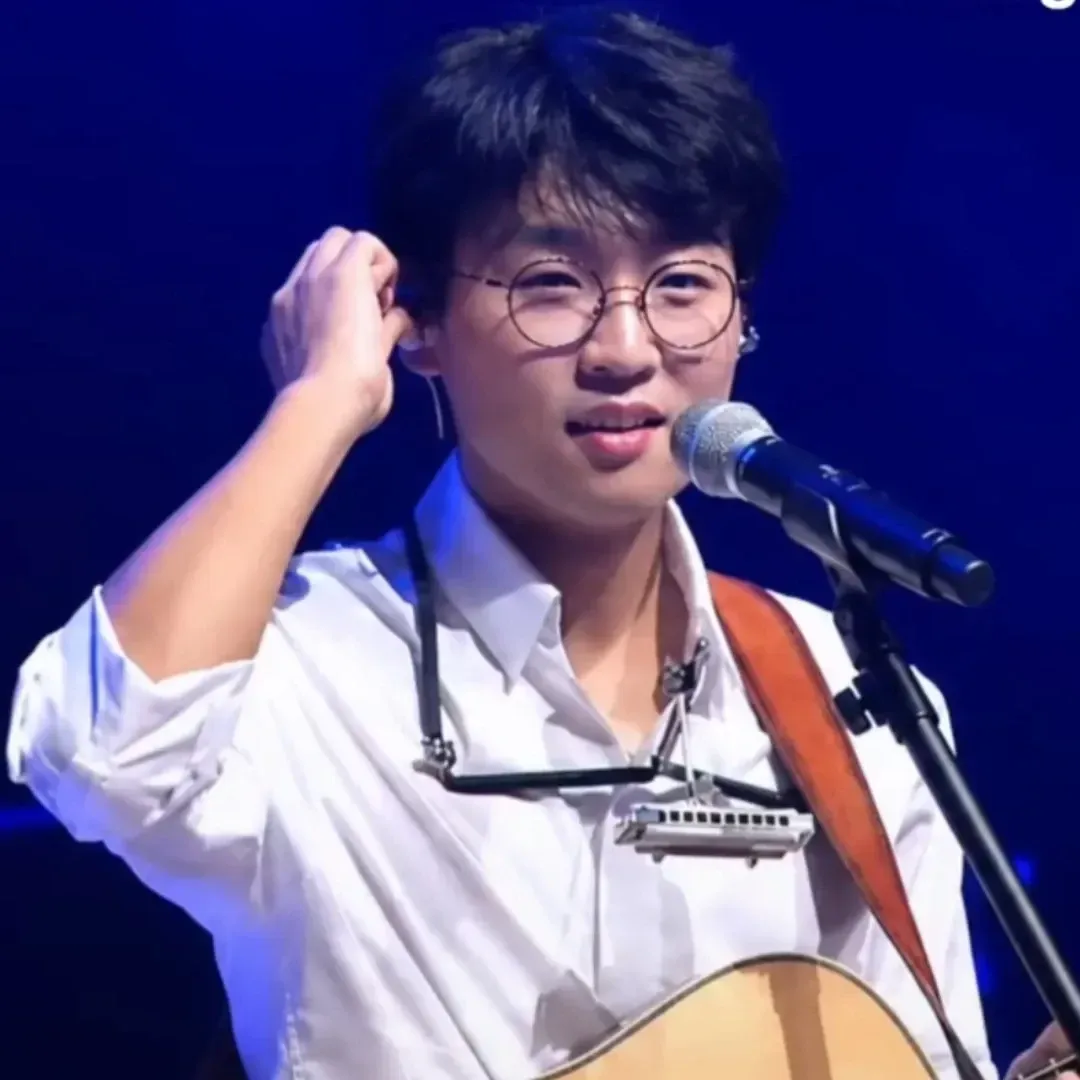 A moment captured by a fan of Bak Changgeun