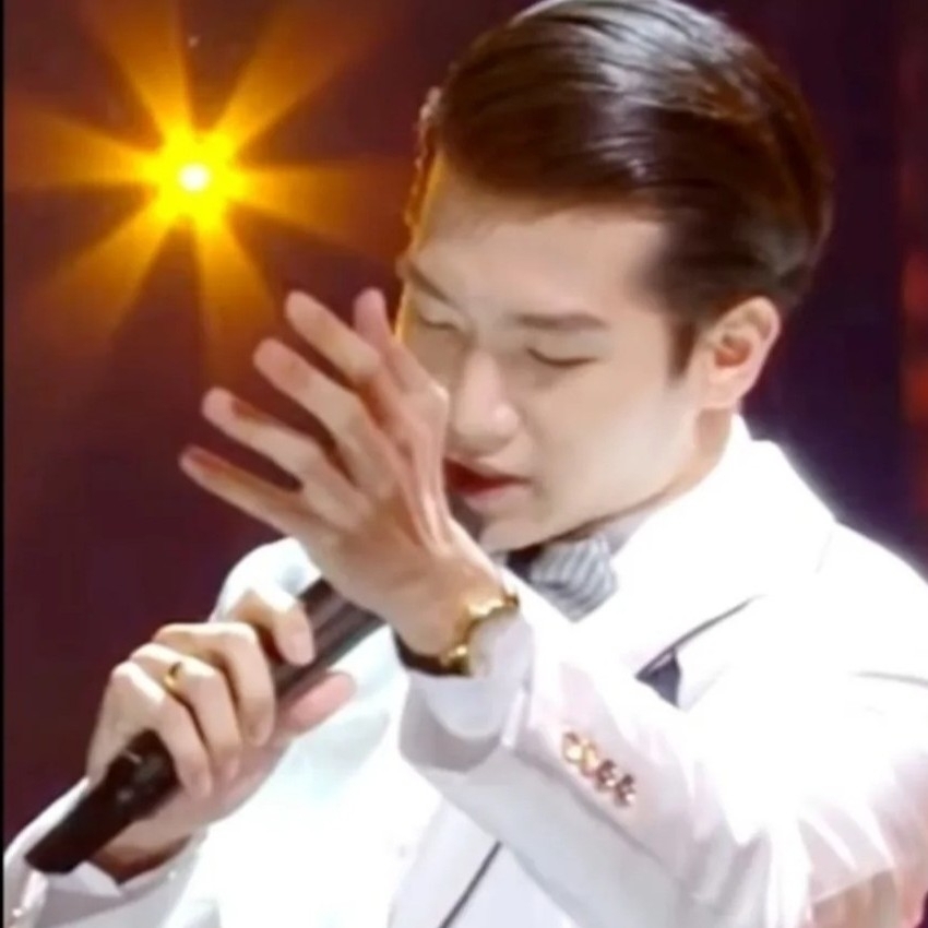 チョ・ミョンソプの最近の活動ショット