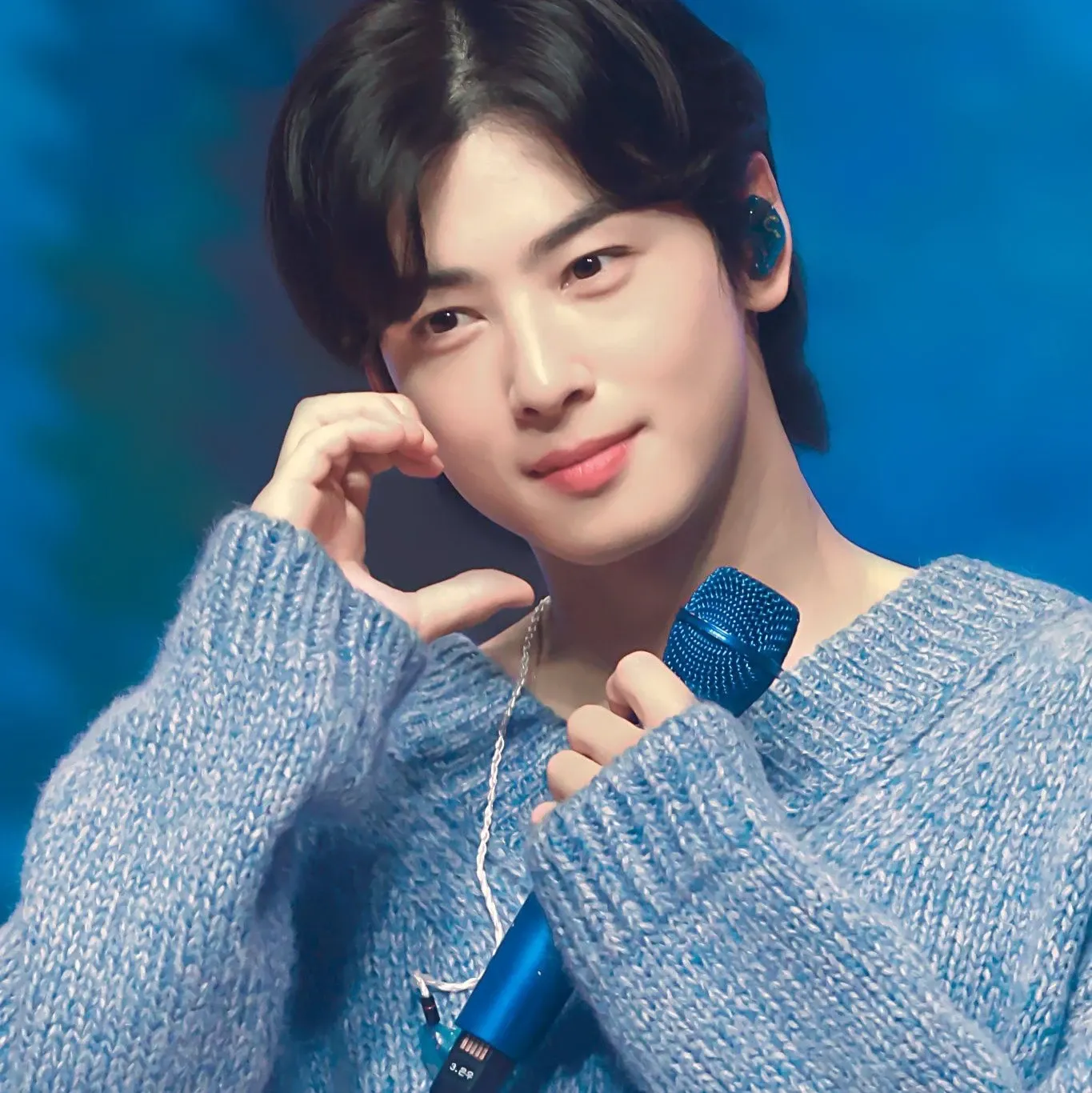 Latest photo of Cha Eunwoo