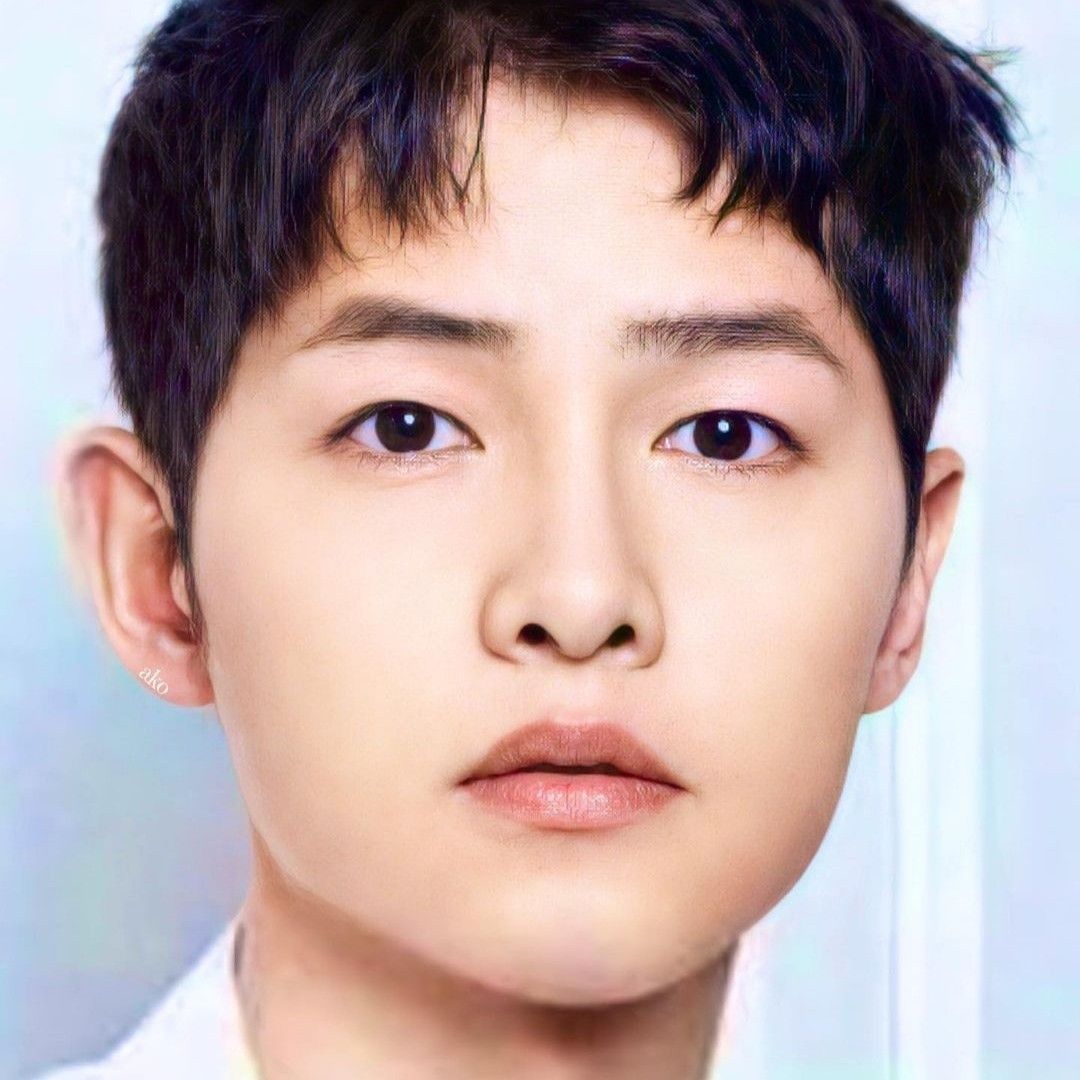 Latest photo of Song Joongki