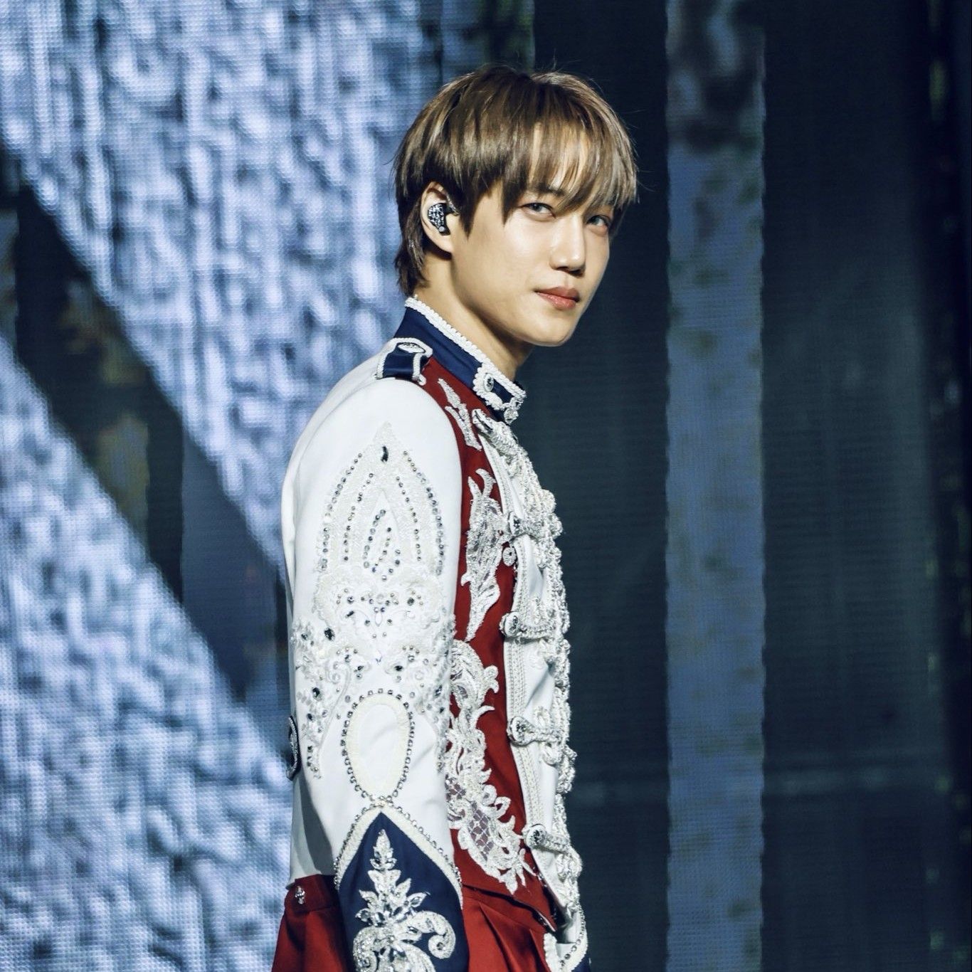 Behind-the-scenes cut of KAI