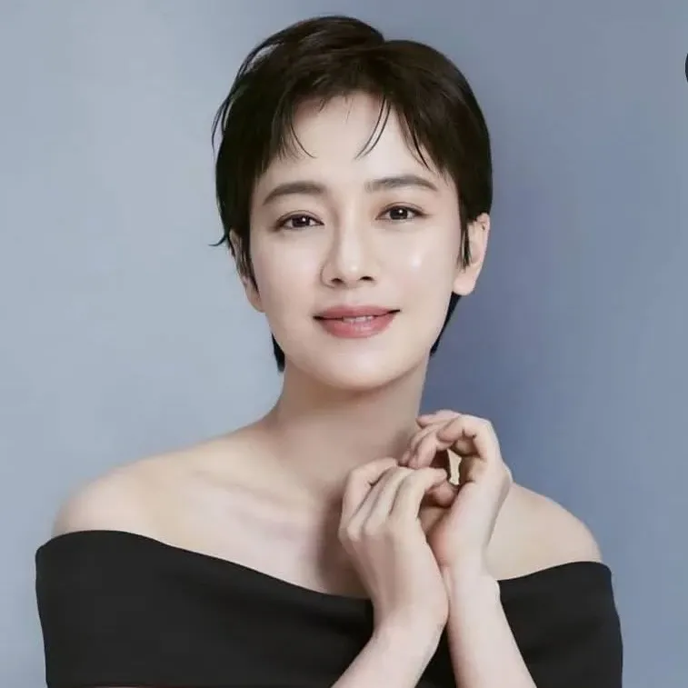 Foto kegiatan terbaru dari Song Jihyo