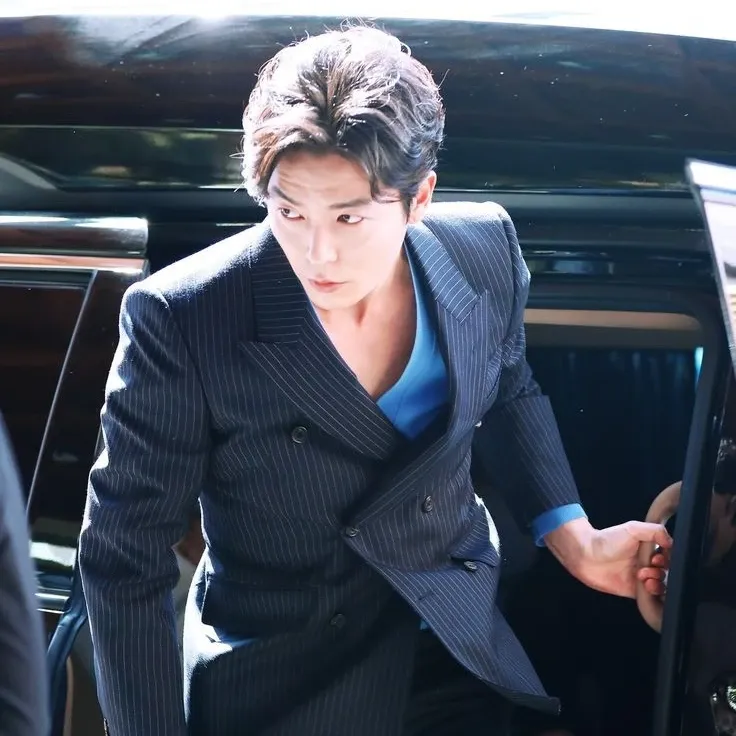 Latest photo of Kim Jaewook