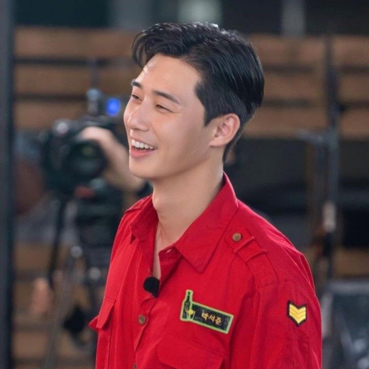 Behind-the-scenes cut of Park Seojoon