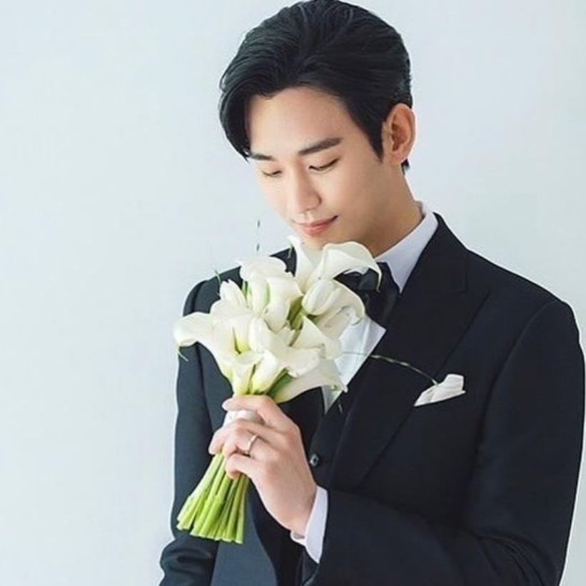 Recent activity shot of Kim Soohyun