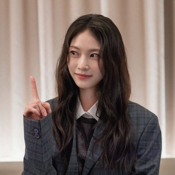 Popular profile image of Gong Seungyeon selected by vote