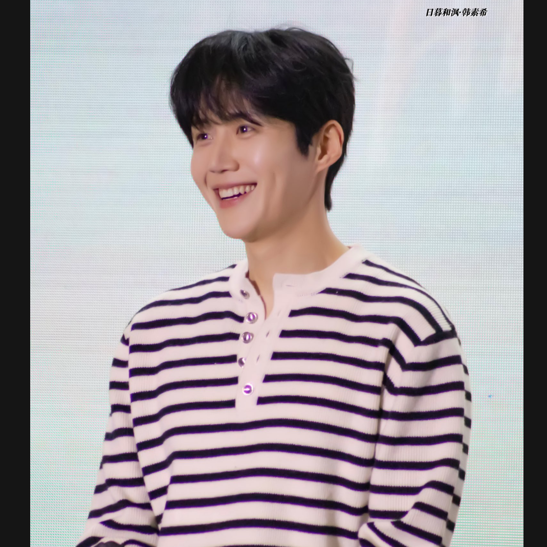 金宣虎的最新照片