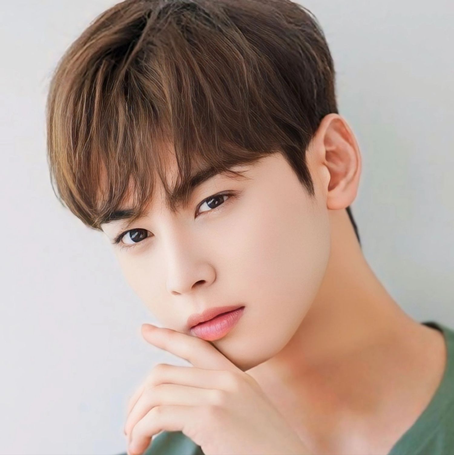 Recent activity shot of Cha Eunwoo