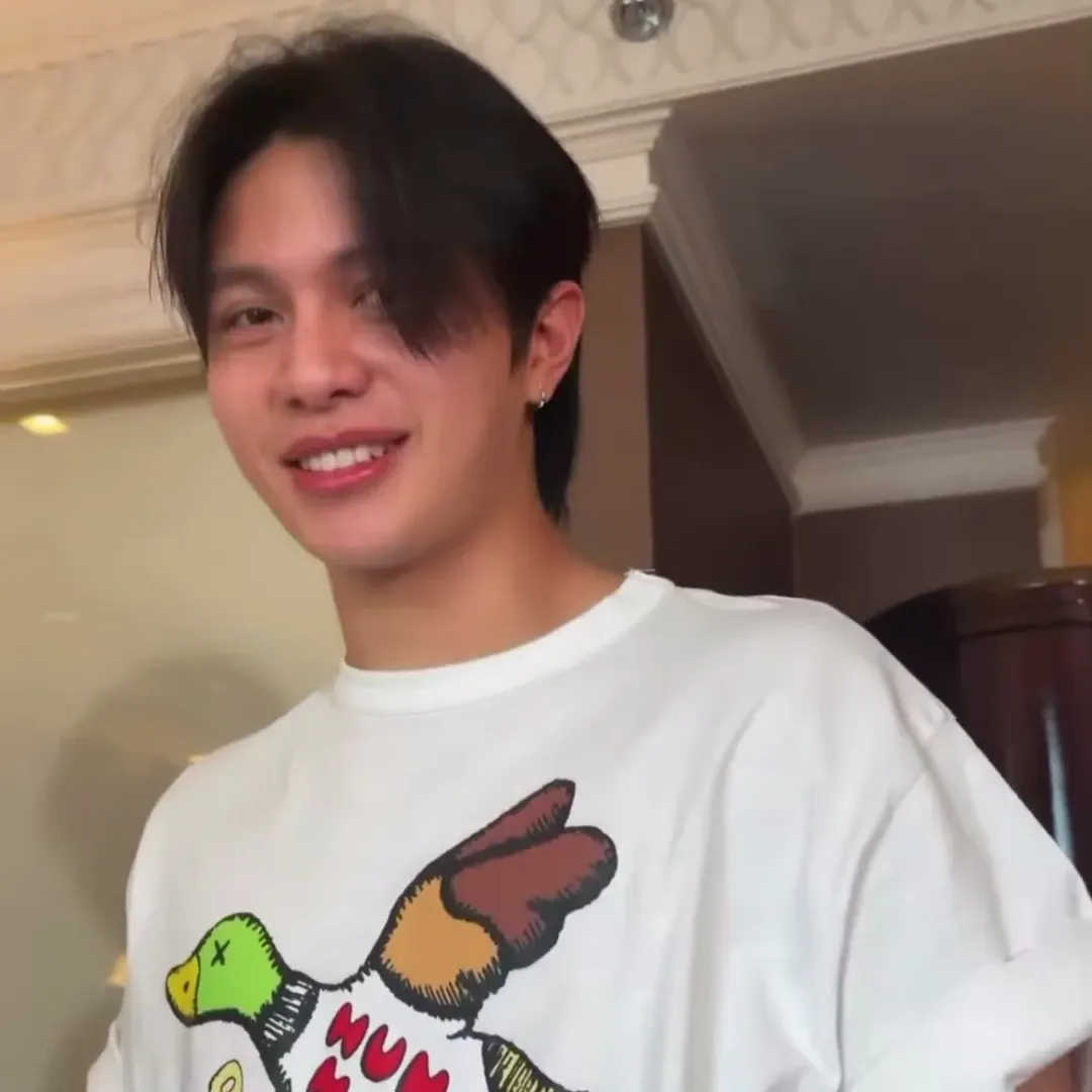 Latest photo of William Jakrapatr Kaewpanpong