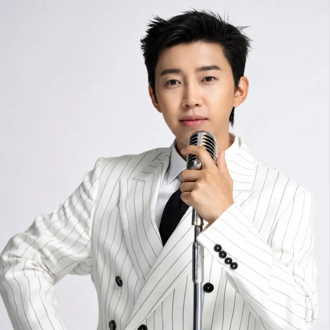 Foto kegiatan terbaru dari Lim Youngwoong