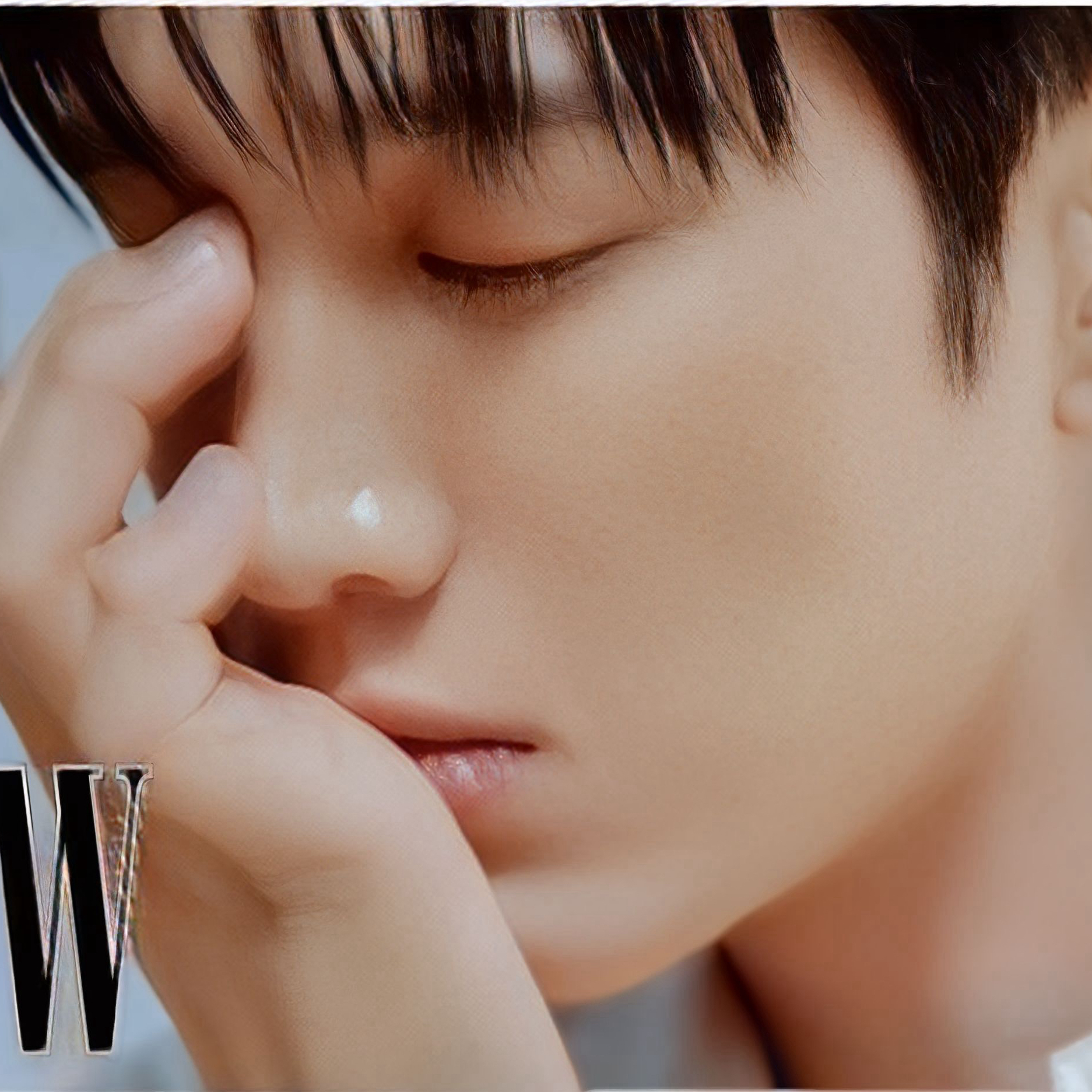 Behind-the-scenes cut of Ahn Bohyun